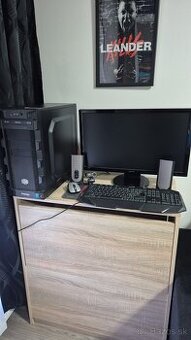 Počítač z príslušenstvom