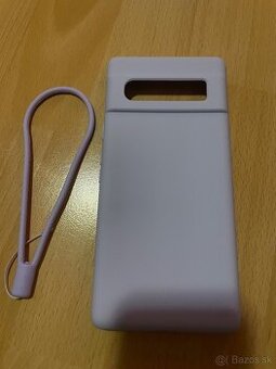 Nový fialový kryt so šnúrkou na Google Pixel 6 PRO