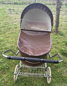 Retro kočík v super stave