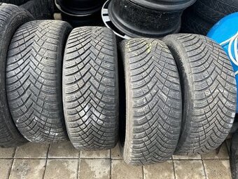 215/55 R17 Hankook zimne