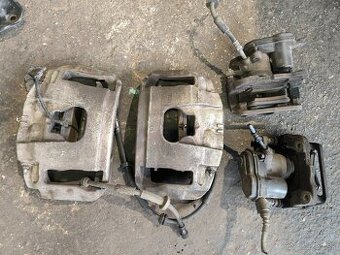 Brzdový systém Audi A8 D4 3.0tdi