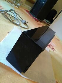 Tesla reproskrinka AYN 020