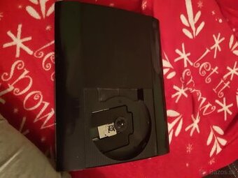 Predám PS3 super slim