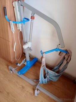 Zdvihák pre imobilných pacientov