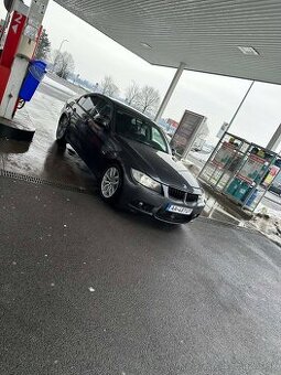 BMW E90 318D