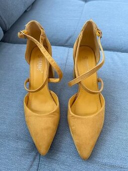 lodičky s uzavretoú špicou a pätou