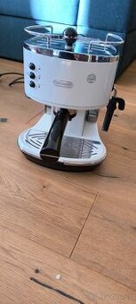 Kávovar DeLonghi