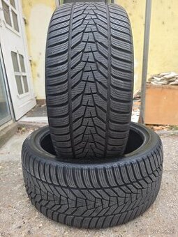 Ponúkam 2 zimné pneumatiky Hankook Ice 255/35 R20