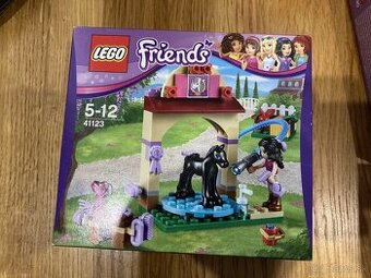 LEGO  41123  Friends Foal's Washing Station