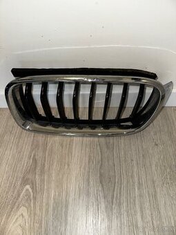 Mriezka láva bmw f30 f31 originál