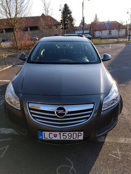Opel Insignia 1.8