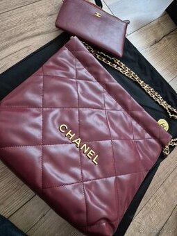 Nová luxusná kabelka Chanel 22 bordoux