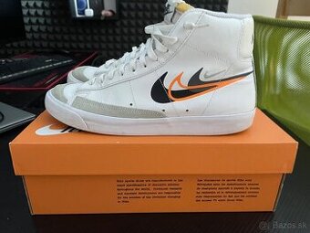 Nike blazer