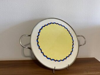 Podnos