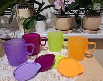 Tupperware hrnčeky