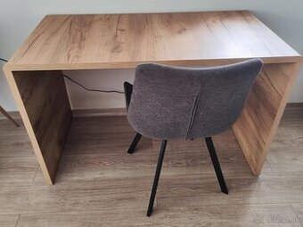 Pisaci stol plus stolicka