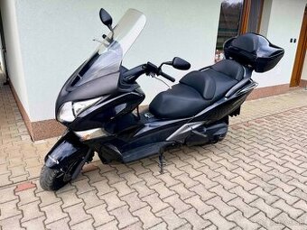 Honda 400, najazdené - 18 000 km, r.v. 2009