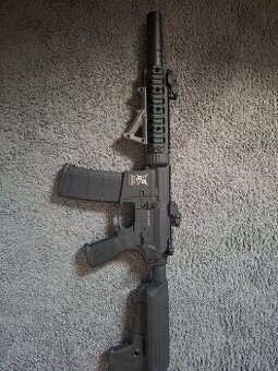 Airsoft zbran m4 ar15 silent ops 7