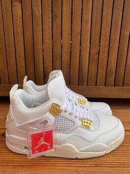 Jordan 4 Retro Metallic Gold