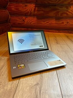 ASUS X409F – i5 9. gen, SSD 256 GB, 8 GB RAM, zachovalý stav