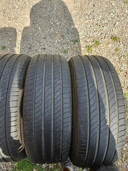 215/55 r17 94V