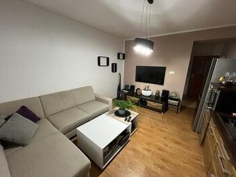 Prenájom útulného 2-izbového bytu - Švermova ulica, Trenčín