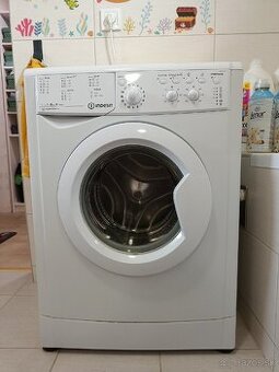 Pracka indesit iwsc 51051, 5kg