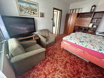 ZNÍŽENÁ CENA: 1izb. byt v pôvodnom stave s LOGGIOU