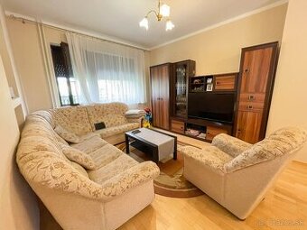 Priestranný 5-izbový radový dom na predaj v Dunajskej Strede
