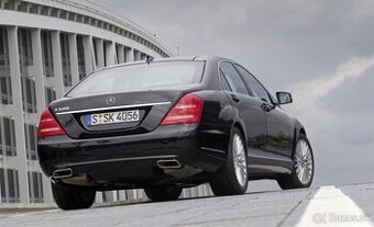 Mercedes S500 W221 Facelift - na náhradné diely