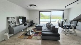 4 izbový byt s veľkou terasou - 1