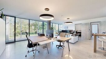 Na prenájom: moderný objekt s ateliérom – Oravné