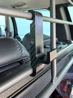 Háčiky na deliacu mrežu pre Volvo