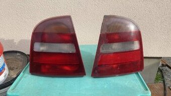 Zadne svetla octavia 1