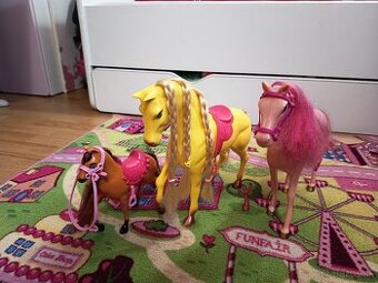 Barbie koníky