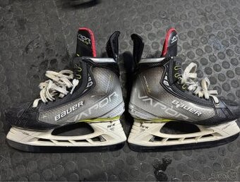Bauer Vapor Hyperlite