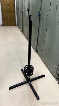 Stojan/drziak na disky/kolesa