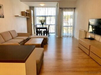 Vaše miesto na Bôriku: 2-izbový zariadený byt, balkón,