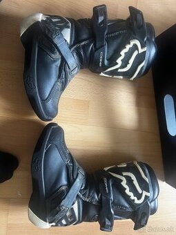 🏁 Predám detské motokrosové čižmy FOX Comp (Y1 / 32.5)