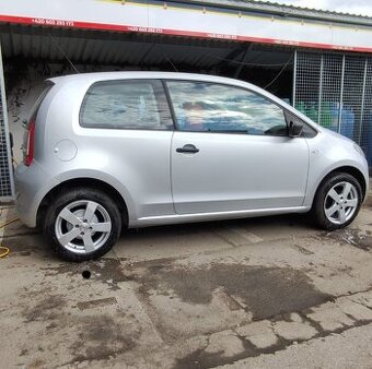 Škoda CitiGo Stříbrná