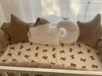 Dekorativne vankúše k detskej postelke