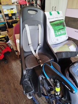 Zadný nosič pre dieťa na bicykel