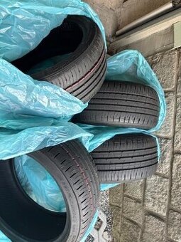 Falken XIEX ZE914b ecorun 225 40r18 92w xl