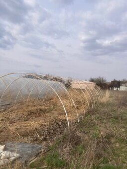 Zelezne obluky na foliovnik