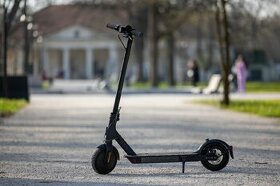 Mi Electric Scooter 3 - 1
