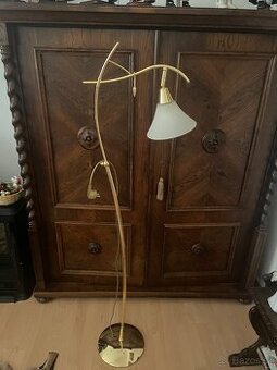 Volne stojaca lampa,otočné tienidlo