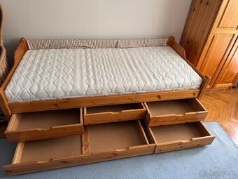 Postel z masívneho dreva 90x200 cm