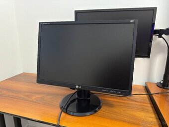 LG Flatron L225WT