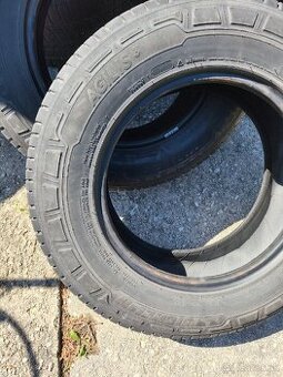 Michelin agilis 3 205/75 R16C