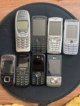 Staré mobily na diely